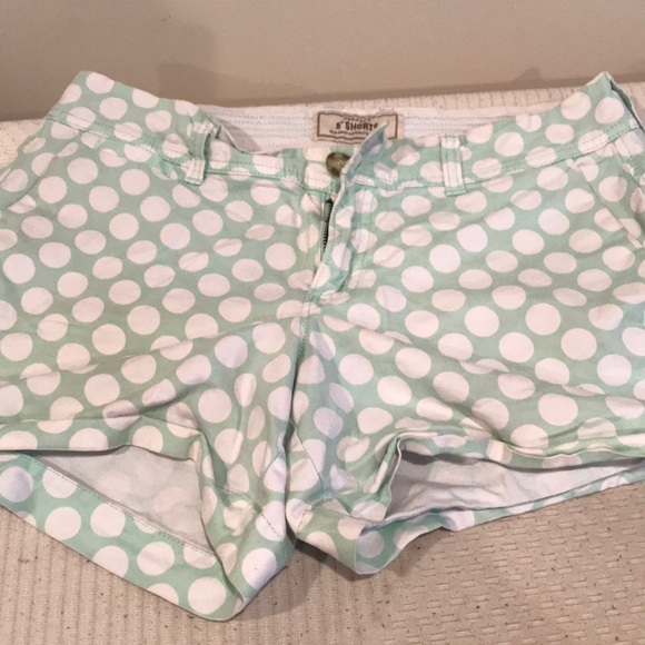 Polka dotted shorts - Picture 2 of 7